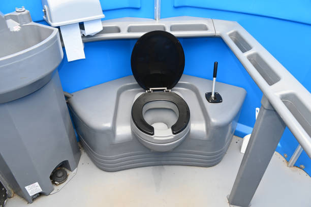 Types of Portable Toilets We Offer in Waupaca, WI